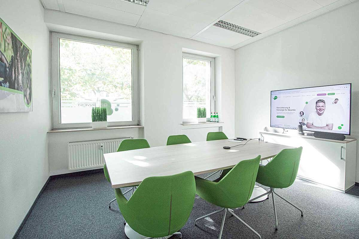 Moderne Beratungsräume mit zeitgemäßer Ausstattung