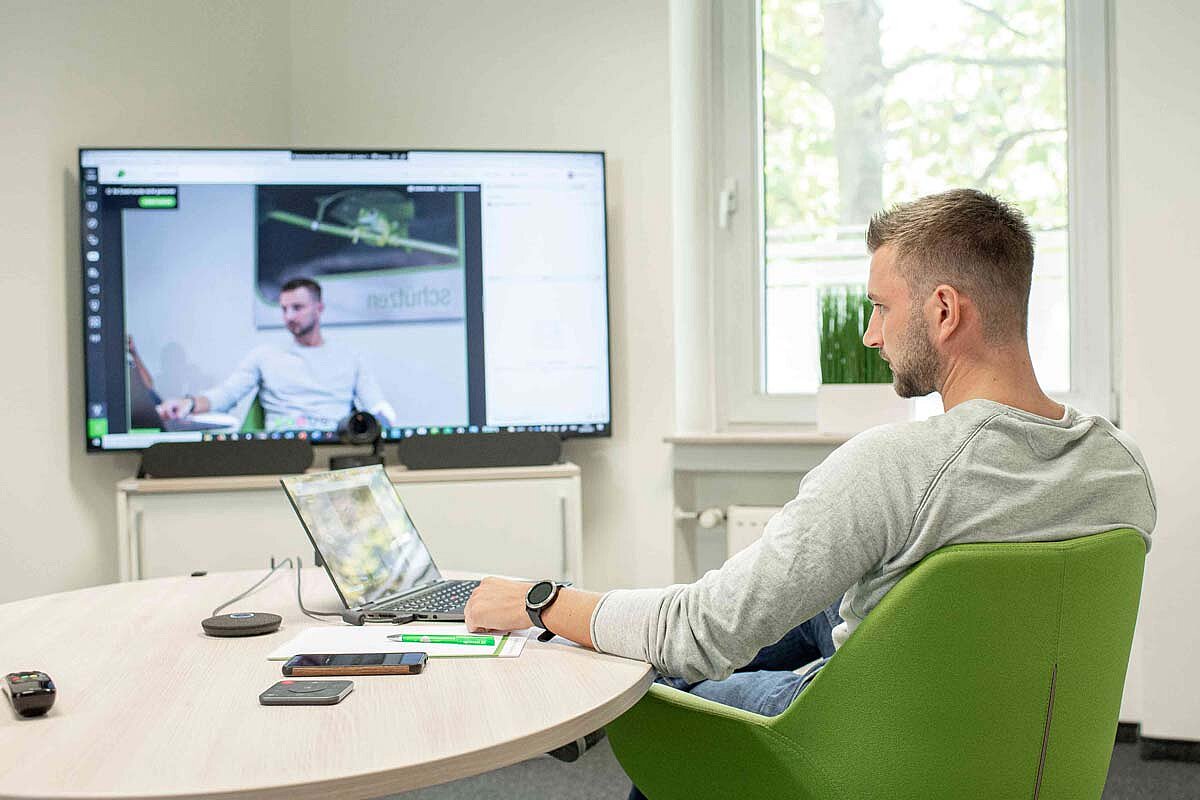 Wir beraten dich gerne auch ganz bequem per Videochat